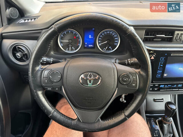 Серый Тойота Королла, объемом двигателя 1.6 л и пробегом 96 тыс. км за 15500 $, фото 18 на Automoto.ua