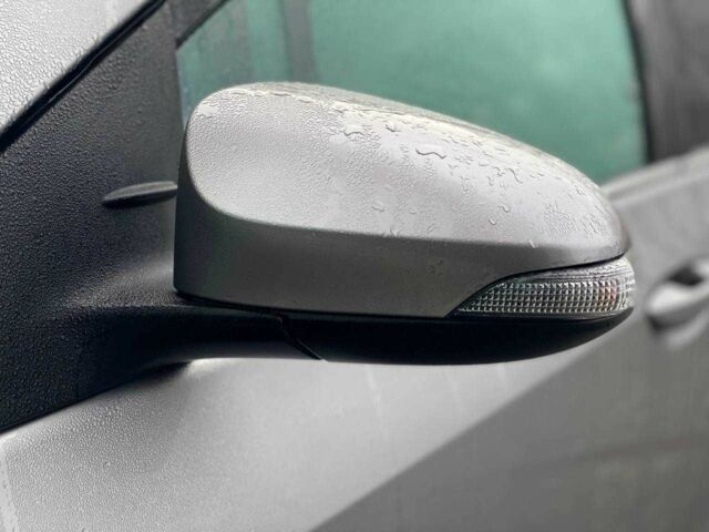 Сірий Тойота Королла, об'ємом двигуна 1.6 л та пробігом 96 тис. км за 14790 $, фото 9 на Automoto.ua