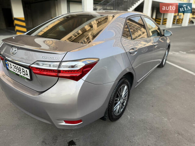 Серый Тойота Королла, объемом двигателя 1.6 л и пробегом 96 тыс. км за 15500 $, фото 4 на Automoto.ua