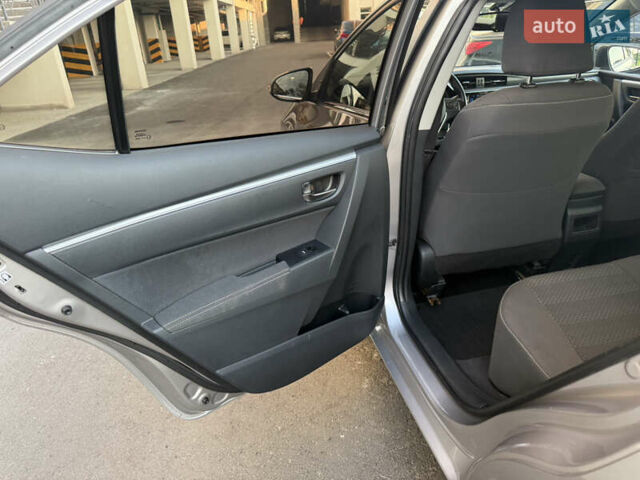 Серый Тойота Королла, объемом двигателя 1.6 л и пробегом 96 тыс. км за 15500 $, фото 15 на Automoto.ua