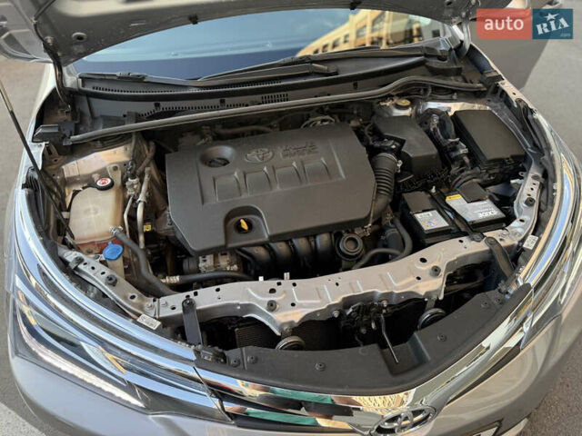 Серый Тойота Королла, объемом двигателя 1.6 л и пробегом 96 тыс. км за 15500 $, фото 9 на Automoto.ua
