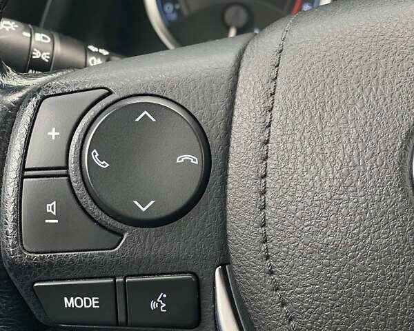 Серый Тойота Королла, объемом двигателя 1.6 л и пробегом 96 тыс. км за 14790 $, фото 31 на Automoto.ua