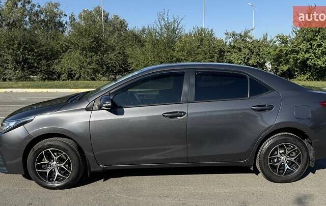 Тойота Королла 2017 в Буче на Automoto.ua Серый Тойота Королла, объемом двигателя 1.33 л и пробегом 136 тыс. км за 14500 $, фото 3 на Automoto.ua