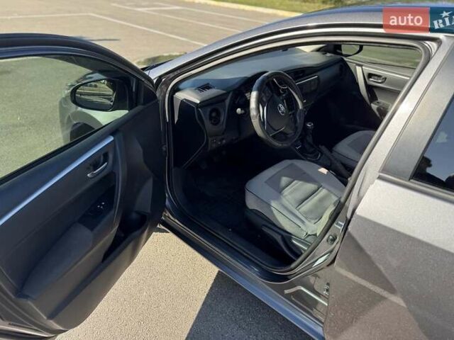 Тойота Королла 2017 в Буче на Automoto.ua Серый Тойота Королла, объемом двигателя 1.33 л и пробегом 136 тыс. км за 14500 $, фото 6 на Automoto.ua