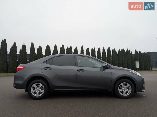 Серый Тойота Королла, объемом двигателя 1.6 л и пробегом 80 тыс. км за 15200 $, фото 3 на Automoto.ua