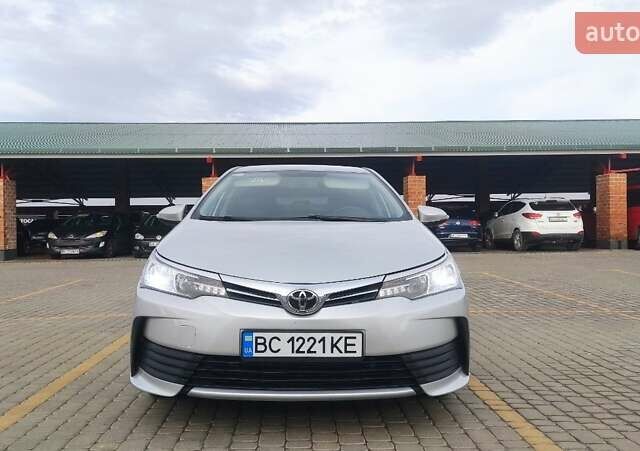 Сірий Тойота Королла, об'ємом двигуна 1.6 л та пробігом 83 тис. км за 13500 $, фото 3 на Automoto.ua