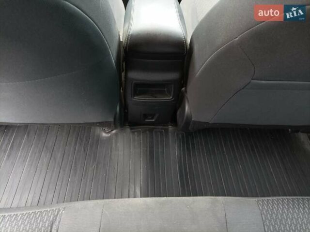 Серый Тойота Королла, объемом двигателя 1.33 л и пробегом 65 тыс. км за 12800 $, фото 11 на Automoto.ua