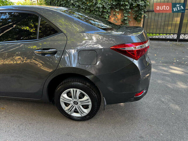 Тойота Королла 2017 в Киеве на Automoto.ua Серый Тойота Королла, объемом двигателя 1.3 л и пробегом 268 тыс. км за 11490 $, фото 9 на Automoto.ua