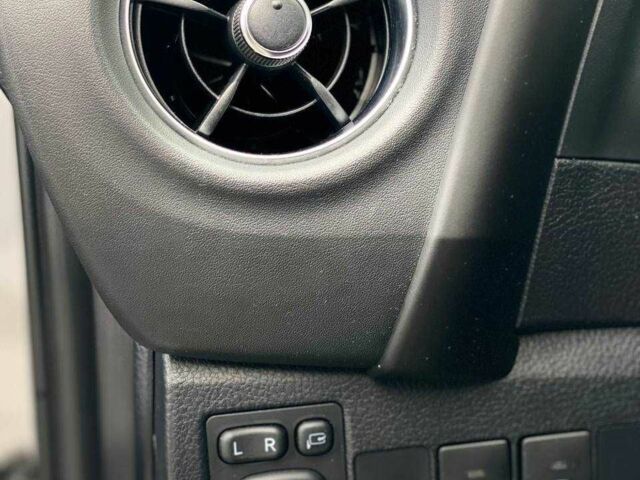 Сірий Тойота Королла, об'ємом двигуна 1.6 л та пробігом 96 тис. км за 14790 $, фото 14 на Automoto.ua