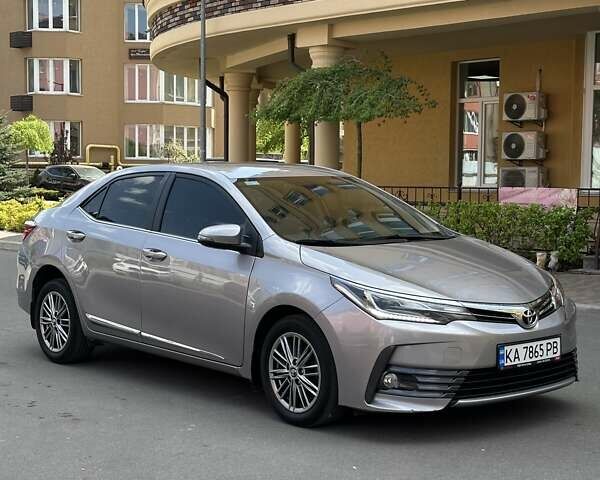 Серый Тойота Королла, объемом двигателя 1.6 л и пробегом 64 тыс. км за 16700 $, фото 5 на Automoto.ua