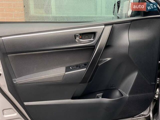 Серый Тойота Королла, объемом двигателя 1.6 л и пробегом 96 тыс. км за 14790 $, фото 21 на Automoto.ua