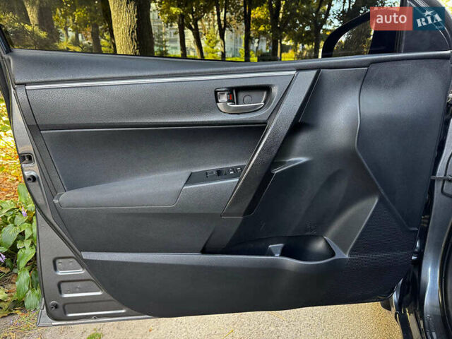 Тойота Королла 2017 в Киеве на Automoto.ua Серый Тойота Королла, объемом двигателя 1.3 л и пробегом 268 тыс. км за 11490 $, фото 10 на Automoto.ua