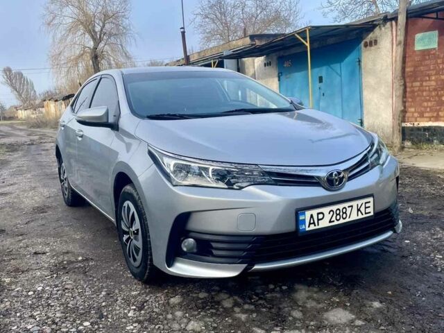 Сірий Тойота Королла, об'ємом двигуна 1.3 л та пробігом 195 тис. км за 9600 $, фото 7 на Automoto.ua