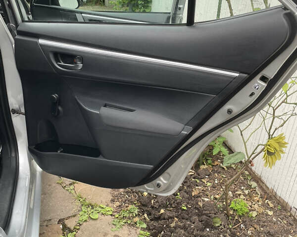 Серый Тойота Королла, объемом двигателя 1.33 л и пробегом 72 тыс. км за 9999 $, фото 23 на Automoto.ua