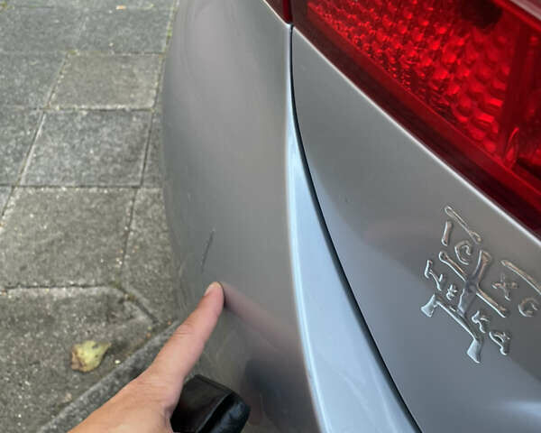 Серый Тойота Королла, объемом двигателя 1.33 л и пробегом 72 тыс. км за 9999 $, фото 27 на Automoto.ua