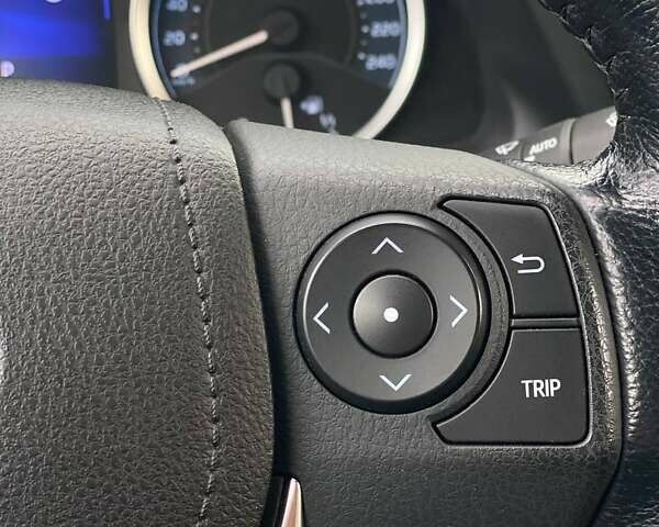 Серый Тойота Королла, объемом двигателя 1.6 л и пробегом 96 тыс. км за 14790 $, фото 30 на Automoto.ua