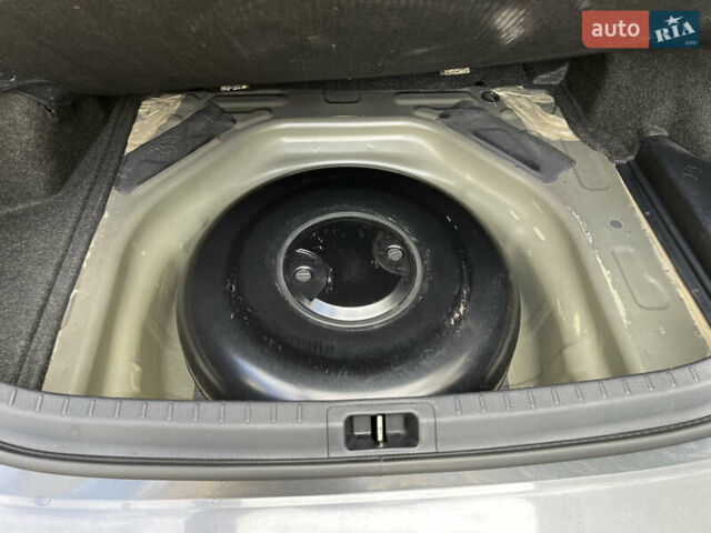 Серый Тойота Королла, объемом двигателя 1.33 л и пробегом 59 тыс. км за 12000 $, фото 9 на Automoto.ua