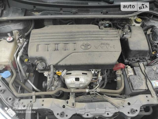 Сірий Тойота Королла, об'ємом двигуна 1.3 л та пробігом 63 тис. км за 15000 $, фото 9 на Automoto.ua
