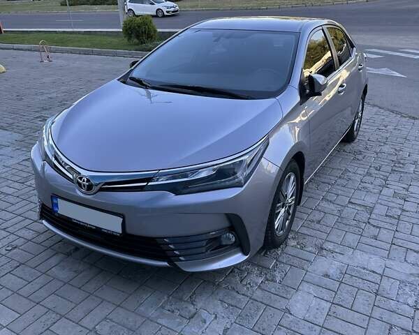 Серый Тойота Королла, объемом двигателя 1.6 л и пробегом 81 тыс. км за 16500 $, фото 4 на Automoto.ua