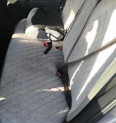 Серый Тойота Королла, объемом двигателя 1.33 л и пробегом 185 тыс. км за 13700 $, фото 8 на Automoto.ua