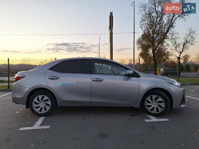 Серый Тойота Королла, объемом двигателя 1.6 л и пробегом 80 тыс. км за 15999 $, фото 2 на Automoto.ua