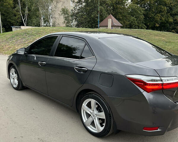 Серый Тойота Королла, объемом двигателя 1.6 л и пробегом 149 тыс. км за 17100 $, фото 4 на Automoto.ua