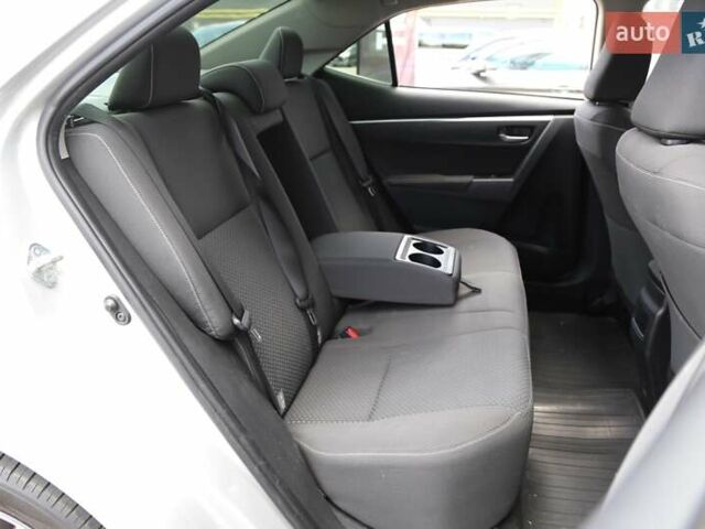 Серый Тойота Королла, объемом двигателя 1.6 л и пробегом 98 тыс. км за 15000 $, фото 10 на Automoto.ua