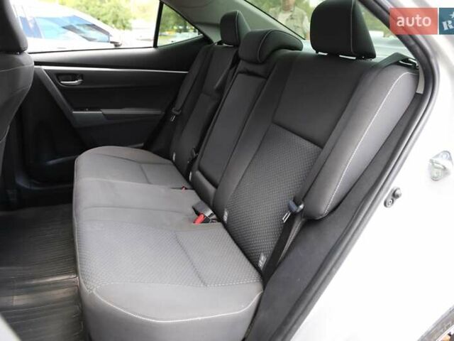 Серый Тойота Королла, объемом двигателя 1.6 л и пробегом 98 тыс. км за 15000 $, фото 9 на Automoto.ua