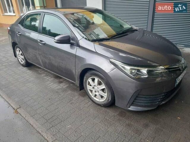Серый Тойота Королла, объемом двигателя 1.33 л и пробегом 220 тыс. км за 12500 $, фото 2 на Automoto.ua