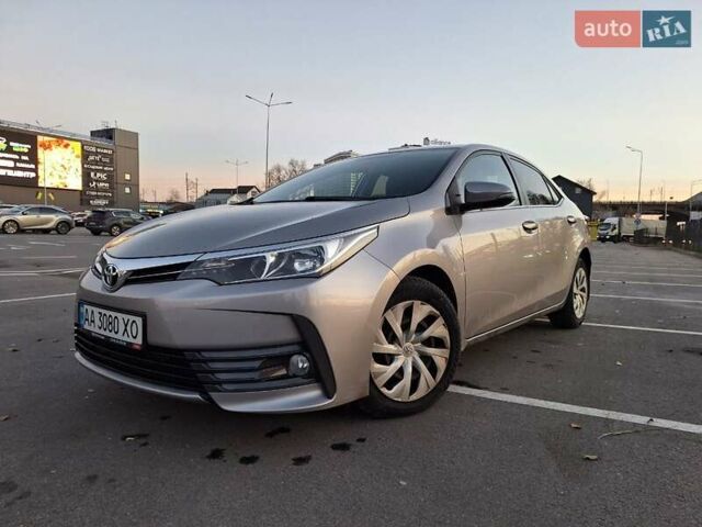 Серый Тойота Королла, объемом двигателя 1.6 л и пробегом 80 тыс. км за 15999 $, фото 16 на Automoto.ua