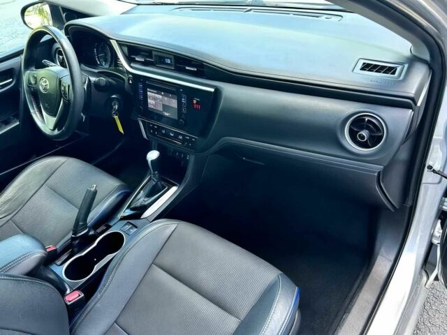 Серый Тойота Королла, объемом двигателя 1.8 л и пробегом 32 тыс. км за 6500 $, фото 9 на Automoto.ua