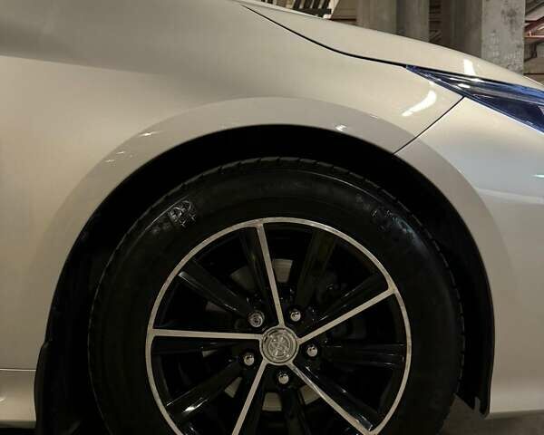 Серый Тойота Королла, объемом двигателя 1.6 л и пробегом 100 тыс. км за 15900 $, фото 9 на Automoto.ua