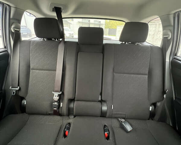 Серый Тойота Королла, объемом двигателя 1.5 л и пробегом 44 тыс. км за 14000 $, фото 21 на Automoto.ua