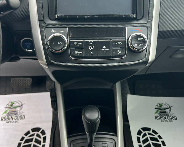 Серый Тойота Королла, объемом двигателя 1.5 л и пробегом 44 тыс. км за 14000 $, фото 18 на Automoto.ua