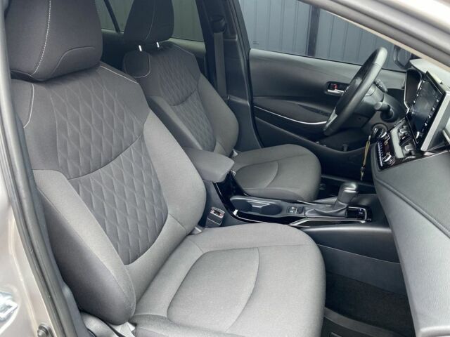 Серый Тойота Королла, объемом двигателя 1.6 л и пробегом 29 тыс. км за 19499 $, фото 9 на Automoto.ua