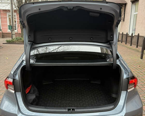 Серый Тойота Королла, объемом двигателя 1.6 л и пробегом 101 тыс. км за 16000 $, фото 13 на Automoto.ua