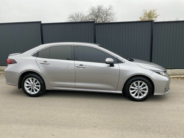 Серый Тойота Королла, объемом двигателя 1.6 л и пробегом 29 тыс. км за 19499 $, фото 1 на Automoto.ua