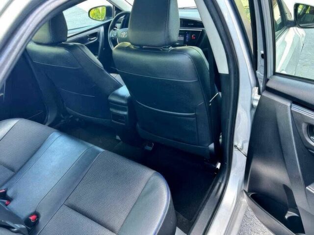 Серый Тойота Королла, объемом двигателя 1.8 л и пробегом 50 тыс. км за 15000 $, фото 9 на Automoto.ua