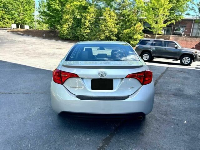 Серый Тойота Королла, объемом двигателя 1.8 л и пробегом 32 тыс. км за 6500 $, фото 5 на Automoto.ua