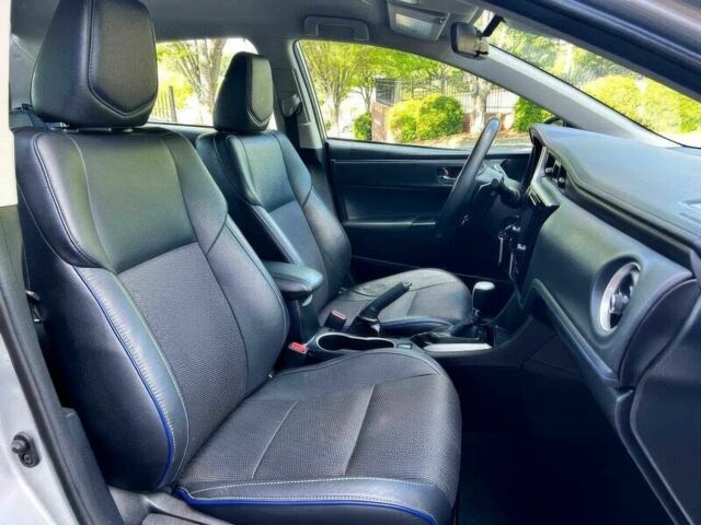 Серый Тойота Королла, объемом двигателя 1.8 л и пробегом 50 тыс. км за 15000 $, фото 8 на Automoto.ua