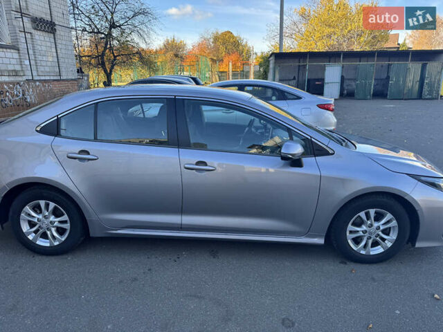 Сірий Тойота Королла, об'ємом двигуна 1.6 л та пробігом 78 тис. км за 18500 $, фото 2 на Automoto.ua