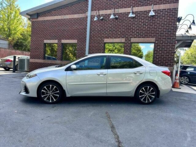 Серый Тойота Королла, объемом двигателя 1.8 л и пробегом 50 тыс. км за 15000 $, фото 6 на Automoto.ua