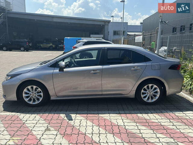 Сірий Тойота Королла, об'ємом двигуна 1.6 л та пробігом 44 тис. км за 19000 $, фото 7 на Automoto.ua