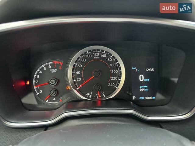 Сірий Тойота Королла, об'ємом двигуна 1.6 л та пробігом 44 тис. км за 19000 $, фото 1 на Automoto.ua