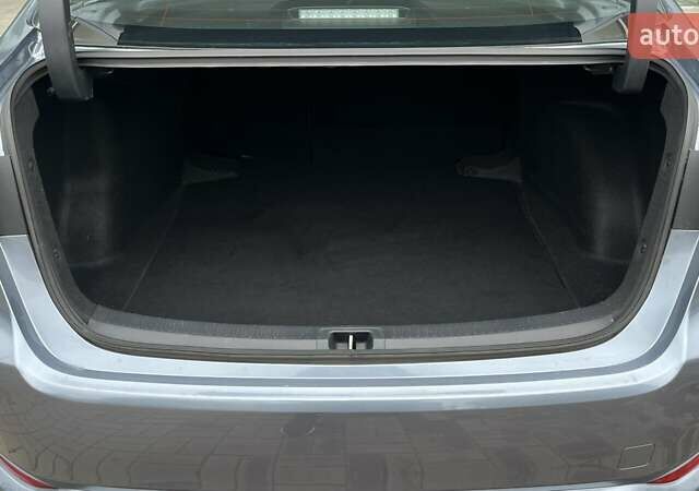 Серый Тойота Королла, объемом двигателя 1.6 л и пробегом 44 тыс. км за 17638 $, фото 9 на Automoto.ua