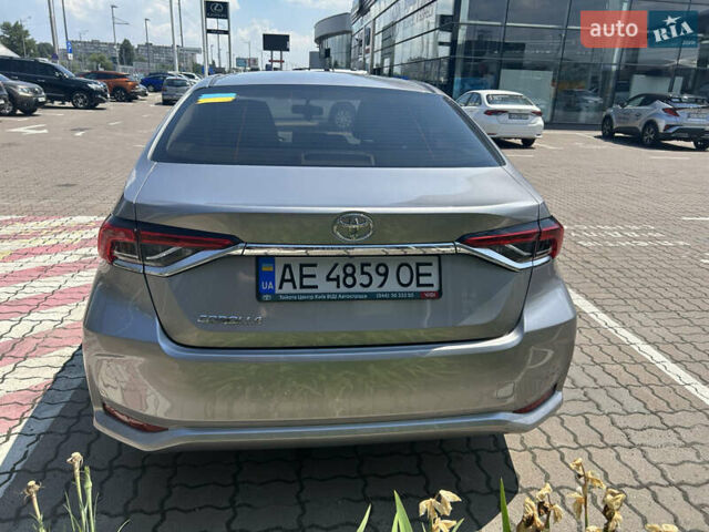 Сірий Тойота Королла, об'ємом двигуна 1.6 л та пробігом 44 тис. км за 19000 $, фото 8 на Automoto.ua