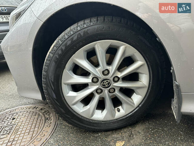 Сірий Тойота Королла, об'ємом двигуна 1.6 л та пробігом 44 тис. км за 19000 $, фото 5 на Automoto.ua