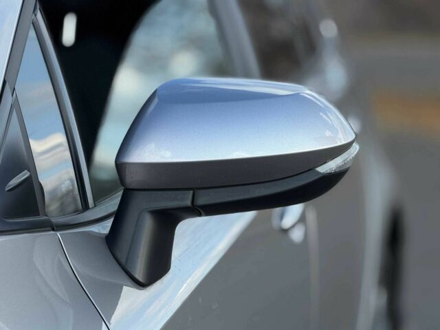 Серый Тойота Королла, объемом двигателя 1.6 л и пробегом 73 тыс. км за 16000 $, фото 5 на Automoto.ua