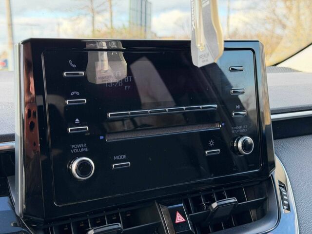 Серый Тойота Королла, объемом двигателя 1.6 л и пробегом 73 тыс. км за 16000 $, фото 19 на Automoto.ua