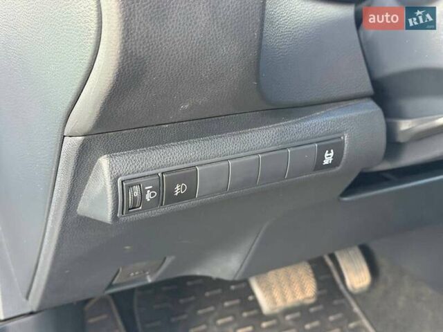 Серый Тойота Королла, объемом двигателя 1.6 л и пробегом 73 тыс. км за 16000 $, фото 33 на Automoto.ua